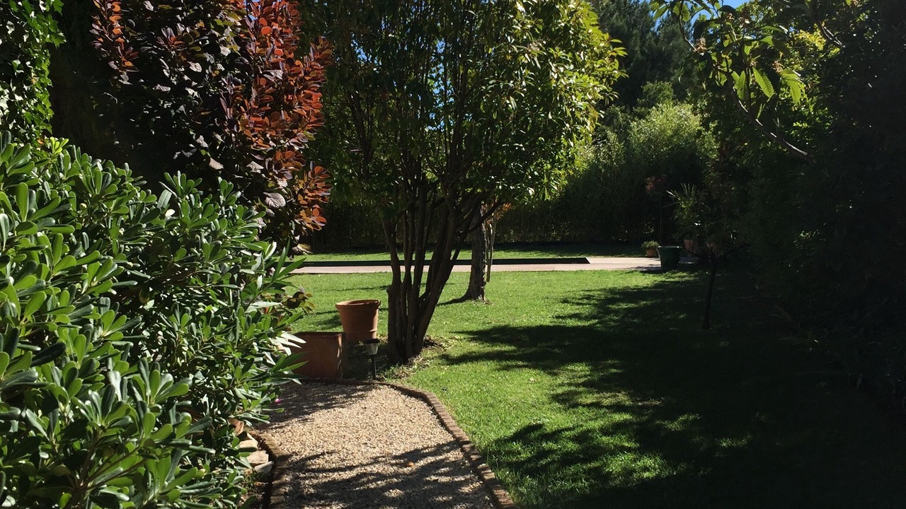 Photo of Outdoor in Eguilles