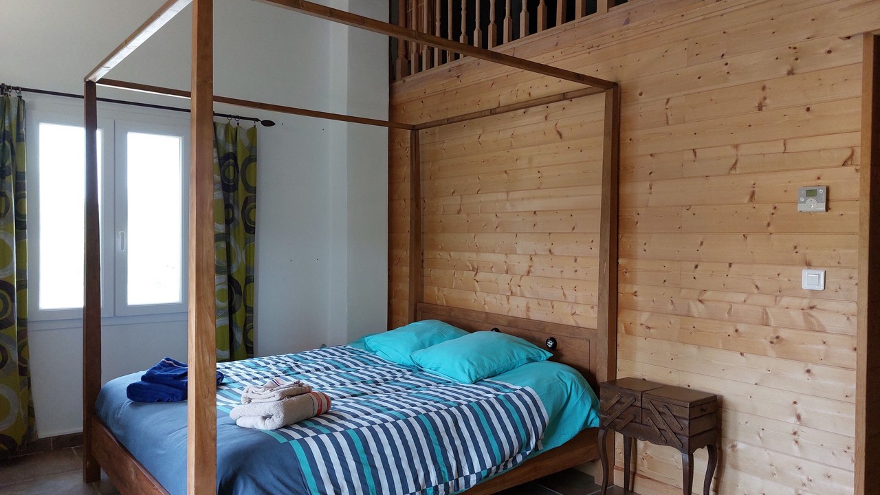 Photo of Bedroom in L'Isle-sur-la-Sorgue