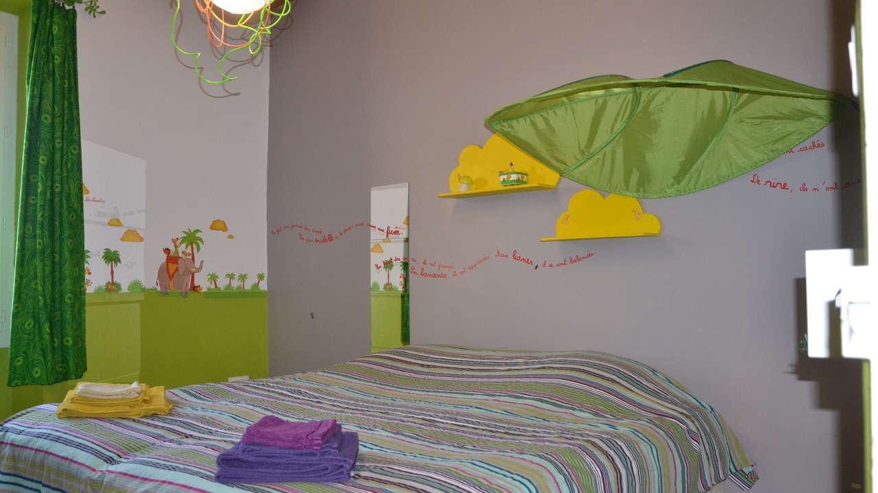Photo of Bedroom in L'Isle-sur-la-Sorgue