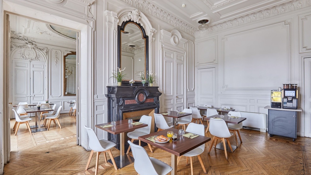 Photo of Bedroom in Comedie
