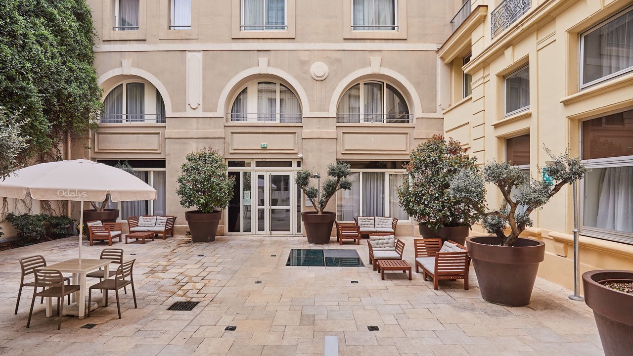Photo of Outdoor in Comedie
