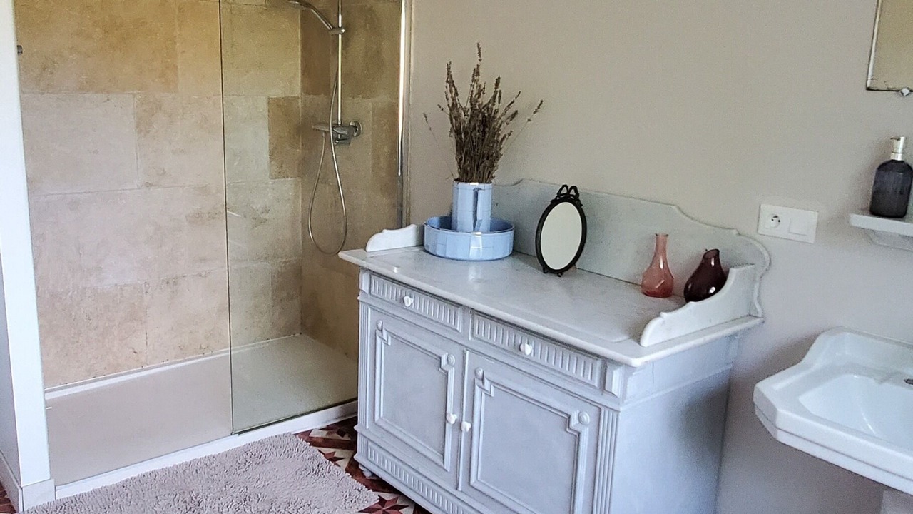 Photo of Bathroom in Robion