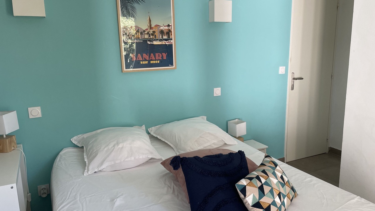 Photo of Bedroom in Sanary-sur-Mer