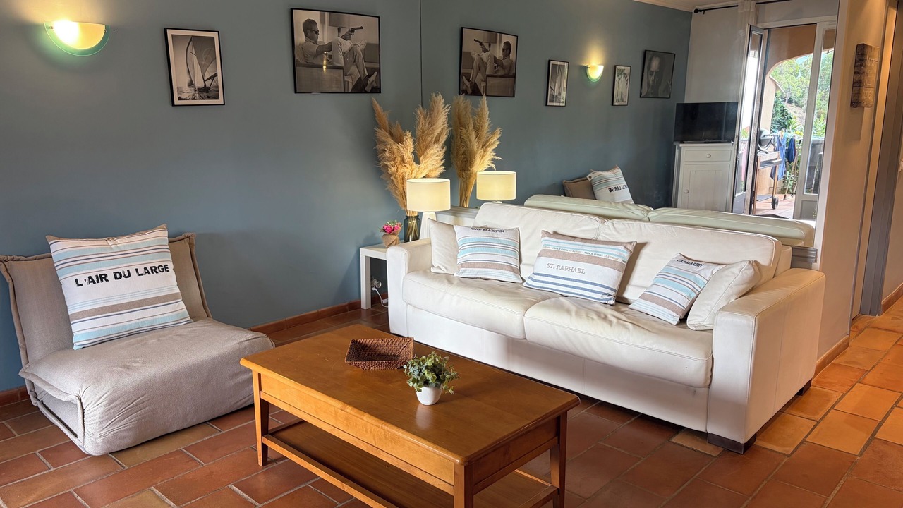 Photo of Livingroom in Theoule-Superieur