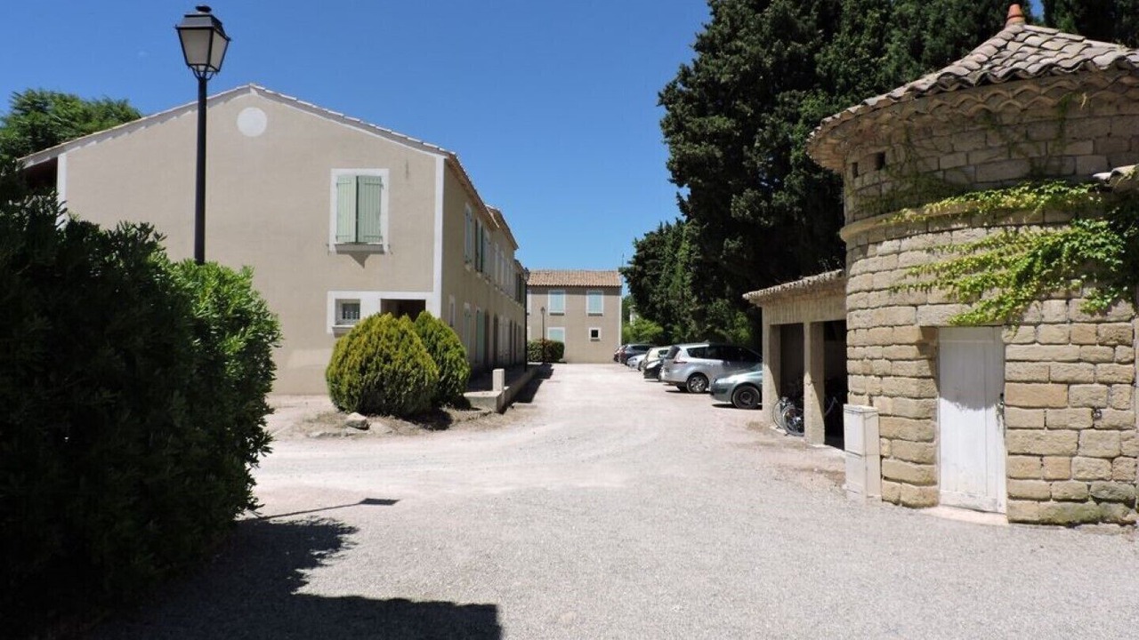 Photo of Outdoor in Sainte-Cecile-les-Vignes