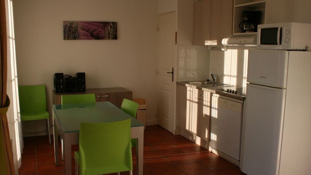 Photo of Kitchen in Sainte-Cecile-les-Vignes