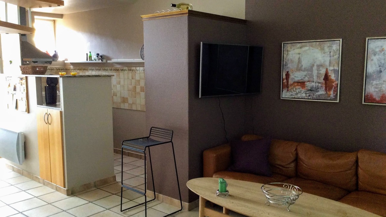 Photo of Livingroom in Maubec