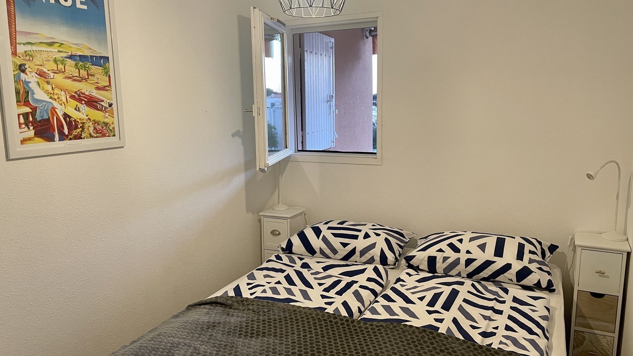 Photo of Bedroom in Saint-Aygulf