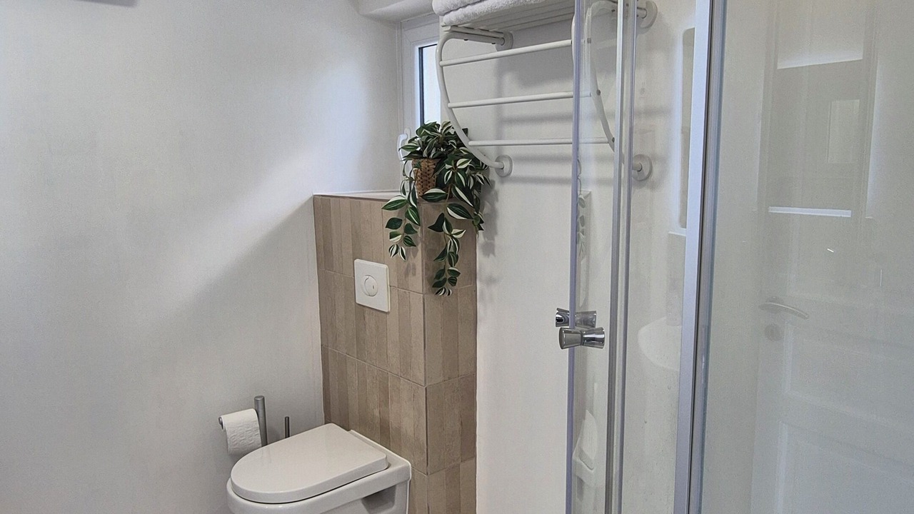 Photo of Bathroom in Avignon