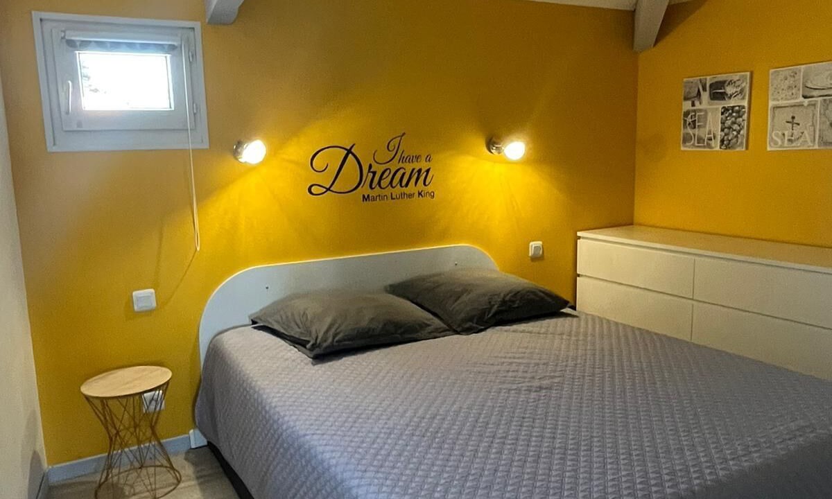 Photo of Bedroom in Miramar