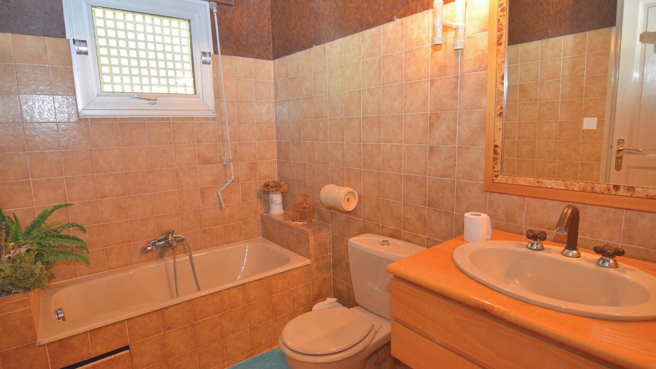 Photo of Bathroom in Aubais