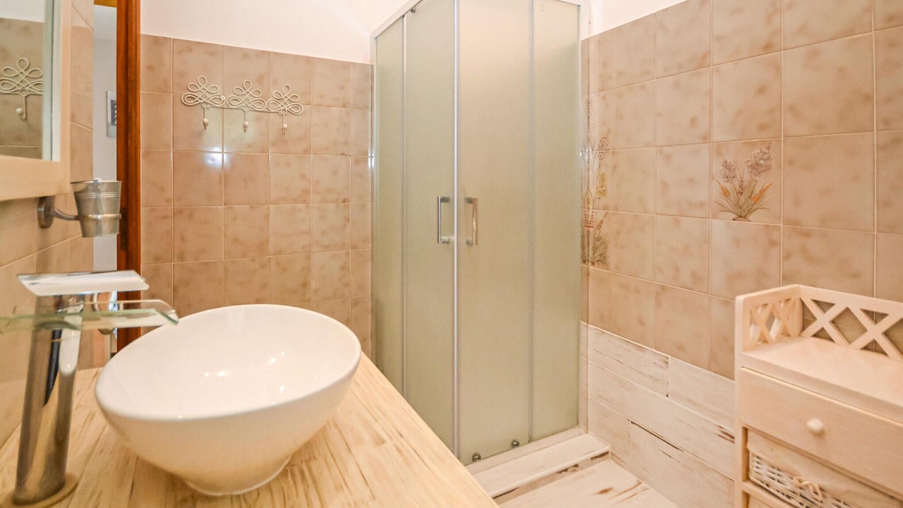 Photo of Bathroom in Entrechaux