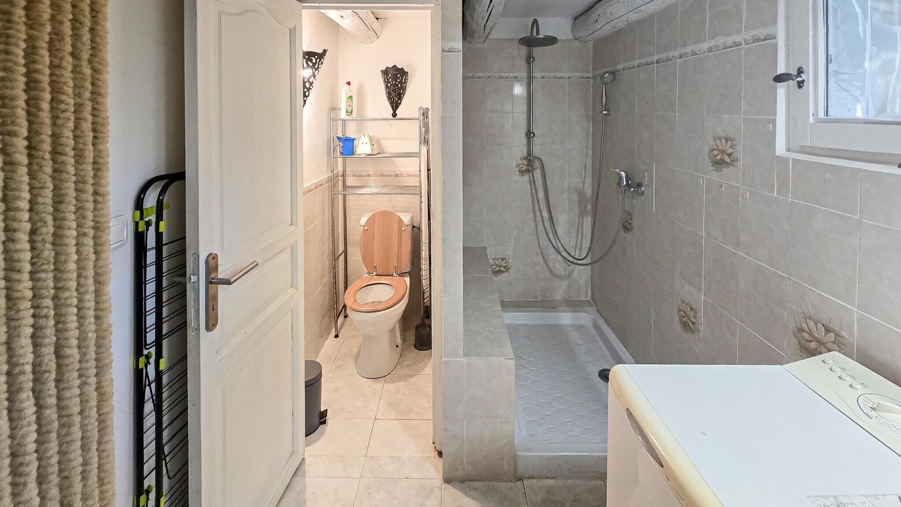 Photo of Bathroom in Crillon-le-Brave
