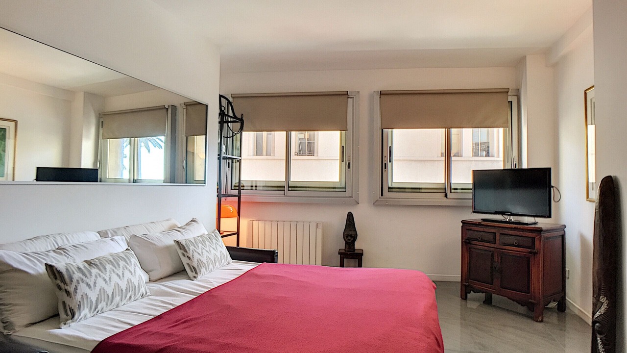 Photo of Bedroom in Carre d'Or
