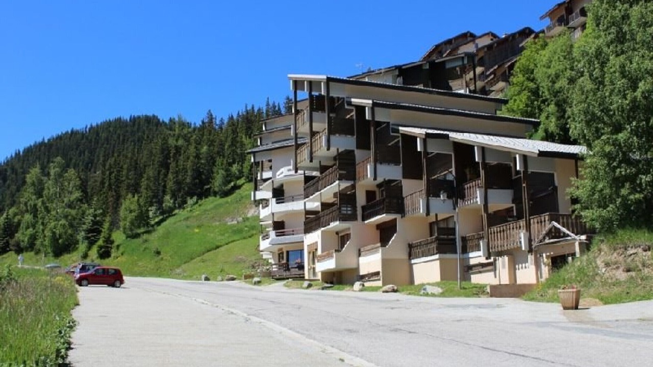 Photo of Outdoor in Auris