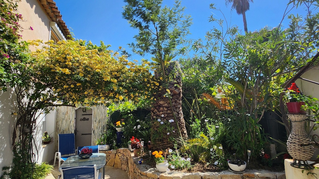 Photo of Patio Balcony in Plage de la Garonnette