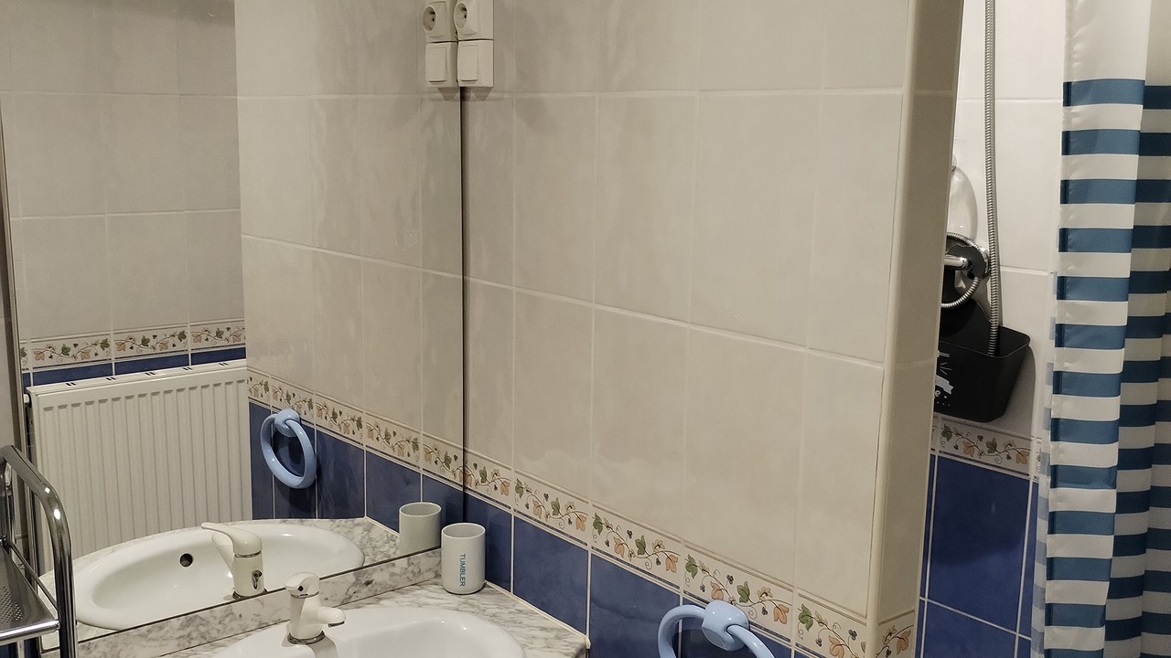 Photo of Bathroom in Orange
