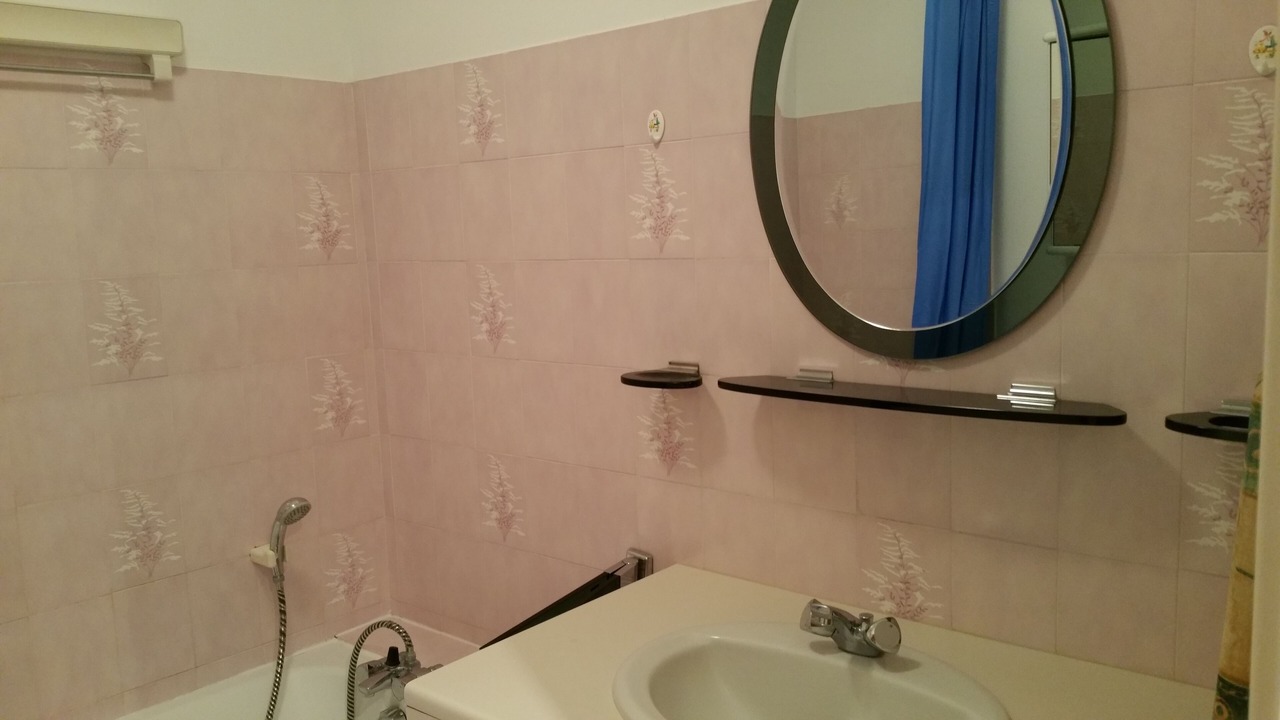 Photo of Bathroom in Golfe Juan