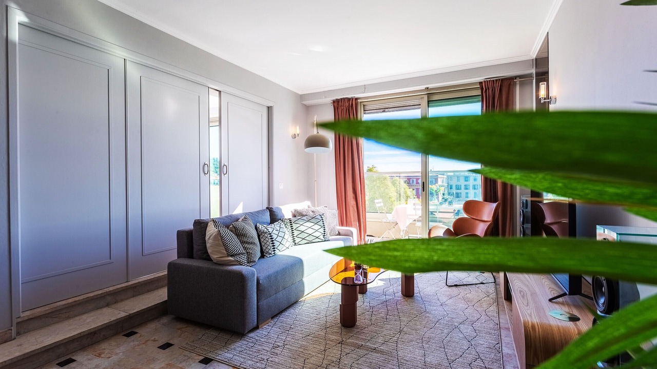 Photo of Livingroom in Jean-Medecin