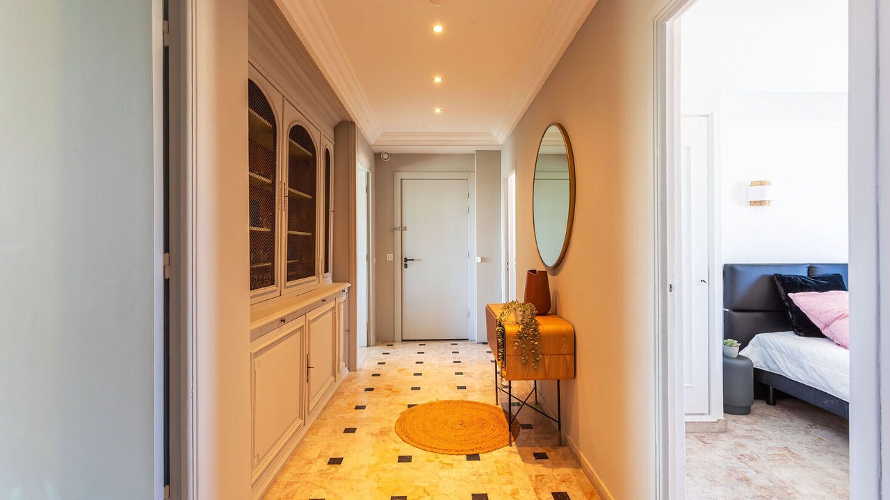 Photo of Bedroom in Jean-Medecin