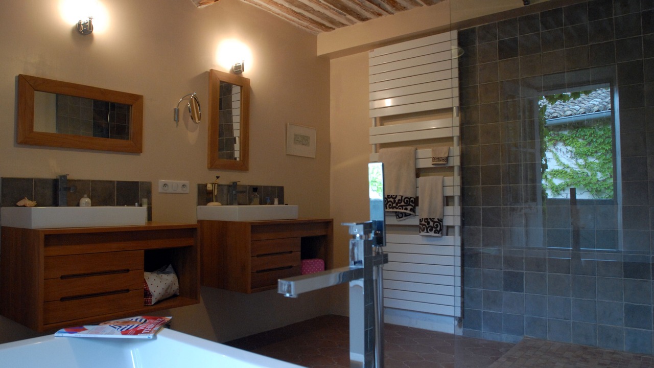 Photo of Bathroom in Buisson
