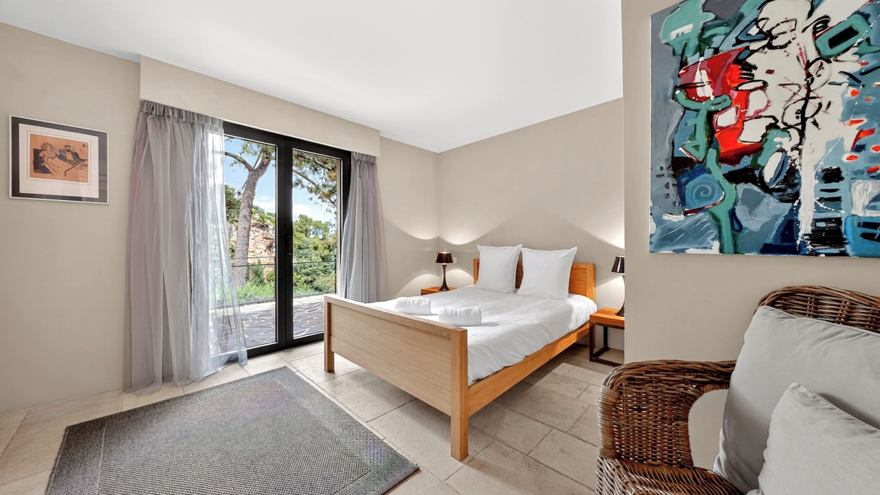 Photo of Bedroom in Theoule-sur-Mer