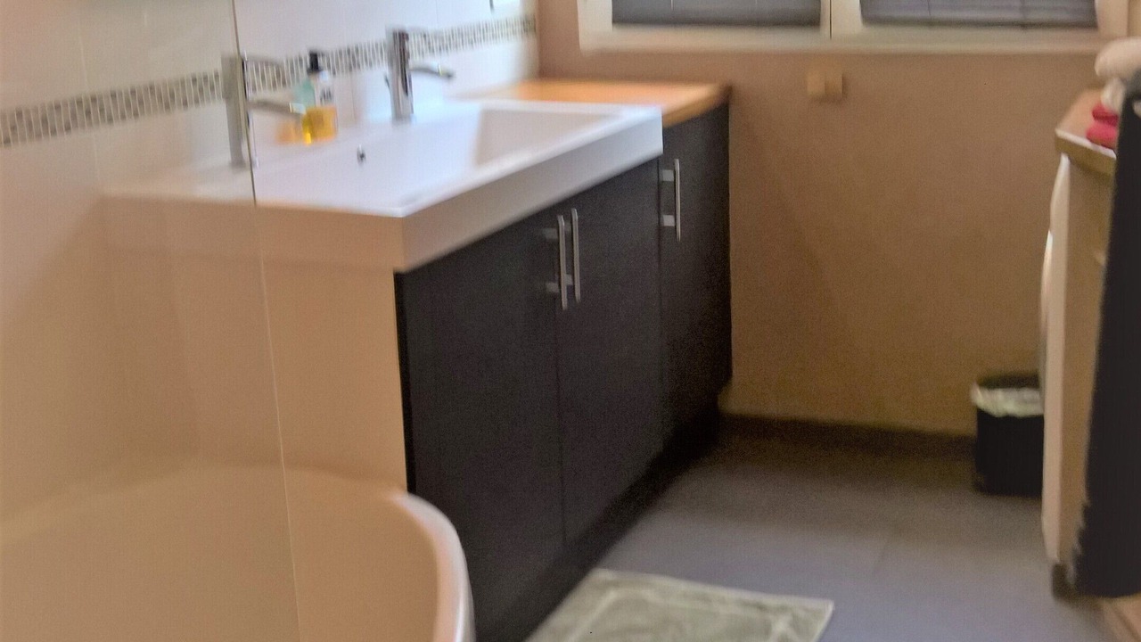 Photo of Bathroom in Vernier