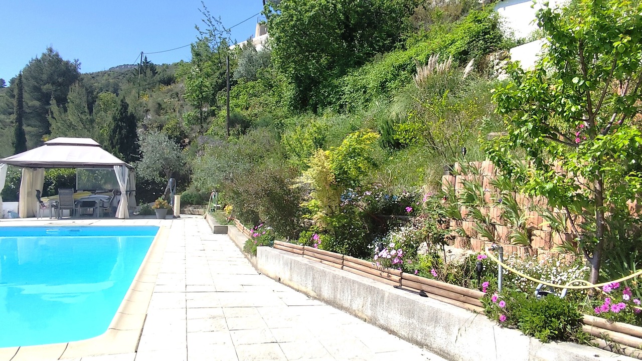 Photo of Outdoor in Bendejun