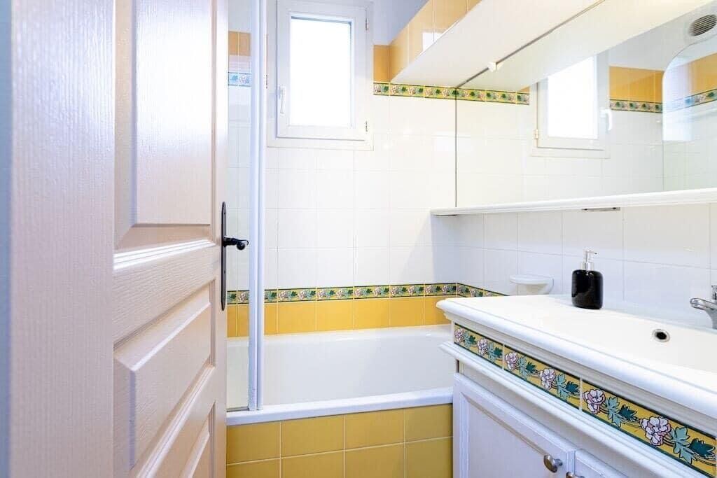 Photo of Bathroom in Grimaud