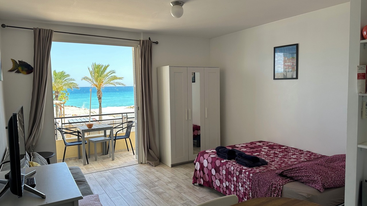 Photo of Bedroom in Villeneuve Loubet Beach