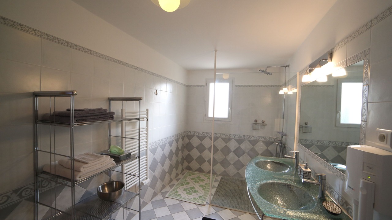 Photo of Bathroom in Saint-Saturnin-les-Apt
