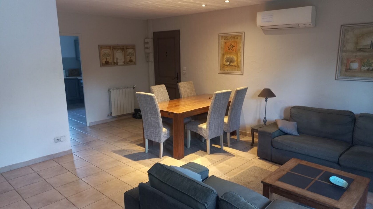 Photo of Livingroom in Boulbon