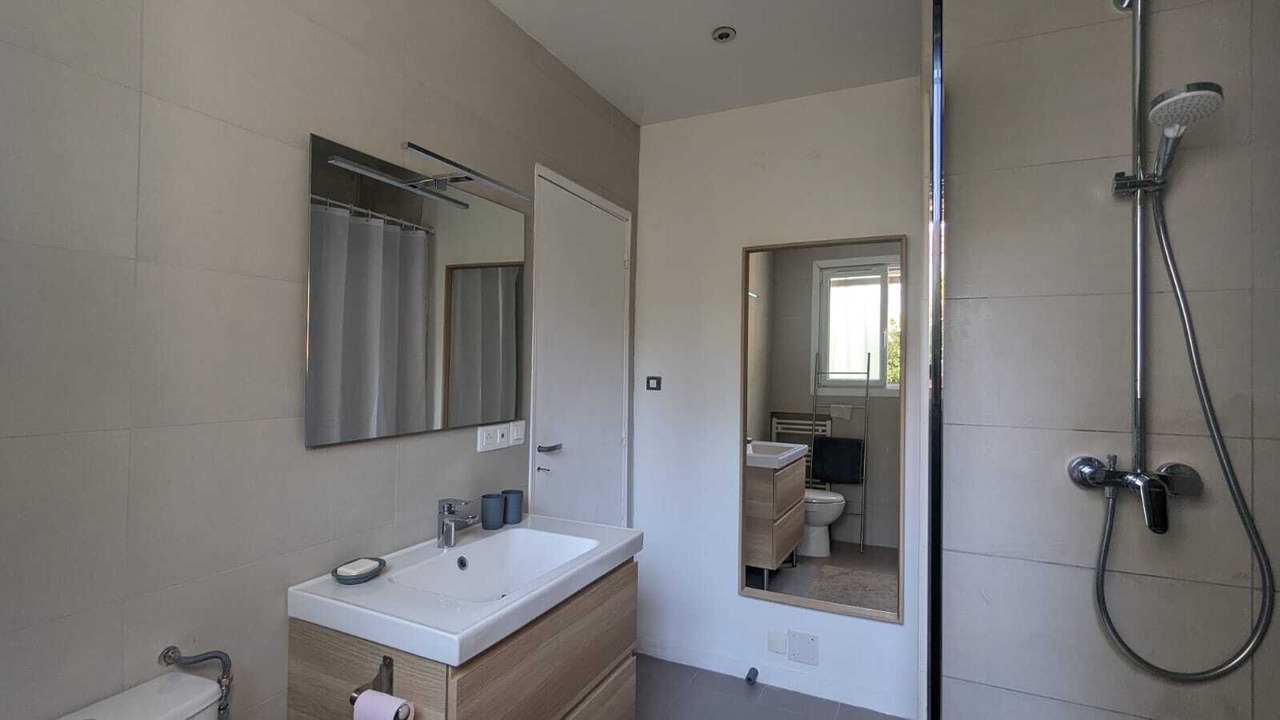 Photo of Bathroom in Hyeres