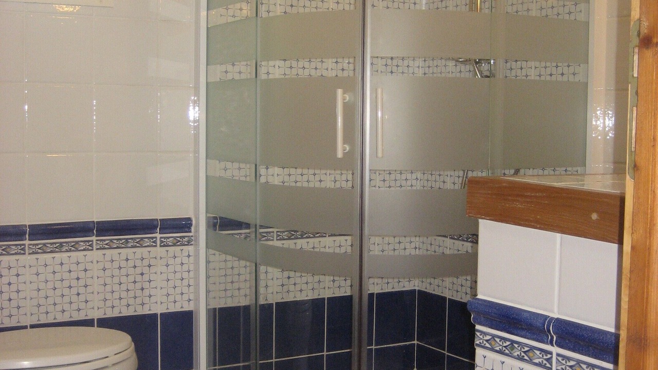 Photo of Bathroom in Vacqueyras
