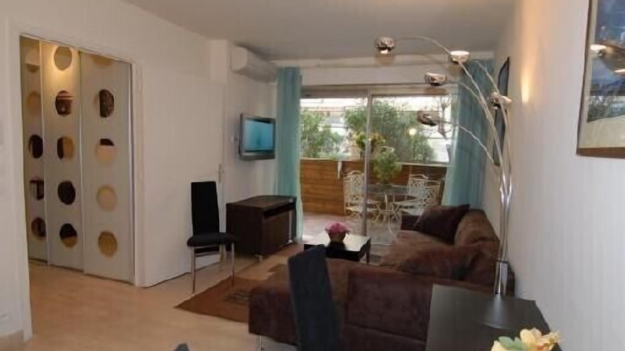 Photo of Livingroom in Cannes City Centre