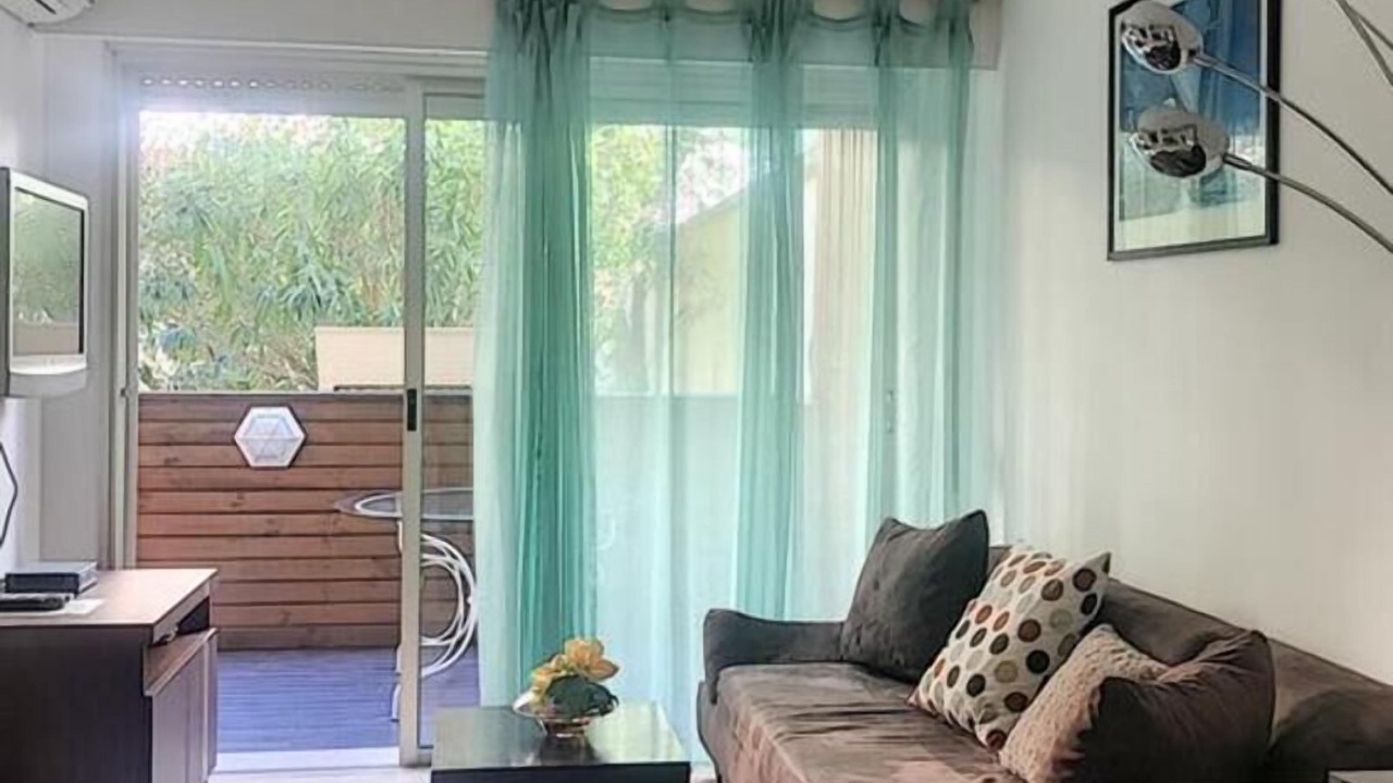 Photo of Livingroom in Cannes City Centre