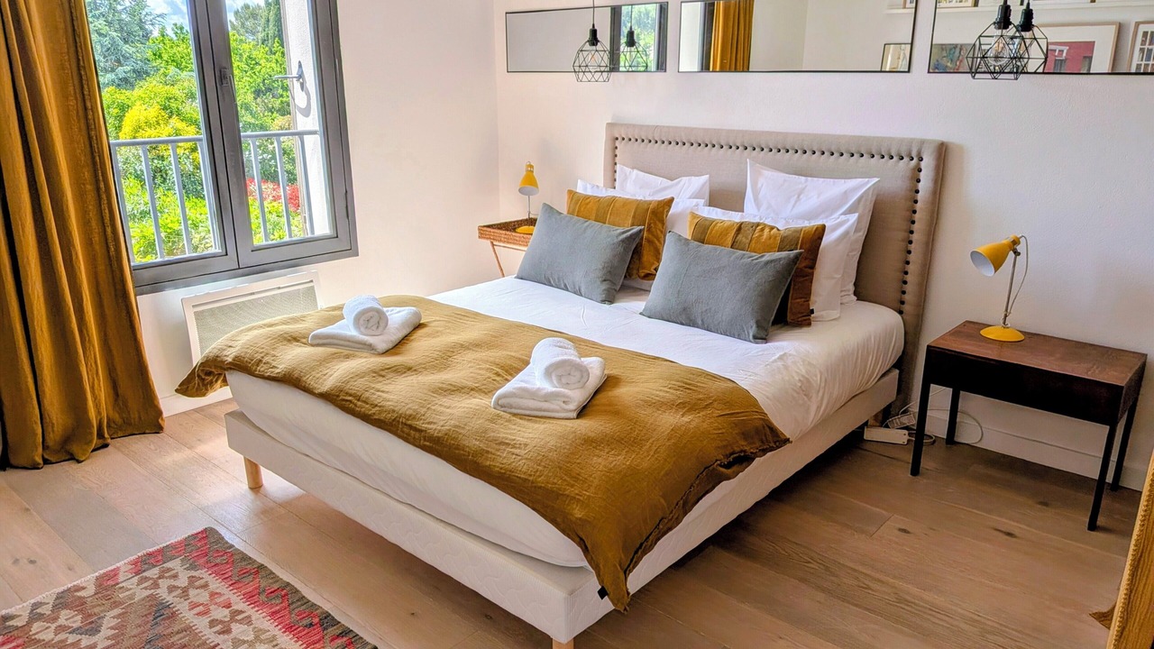 Photo of Bedroom in Eygalieres