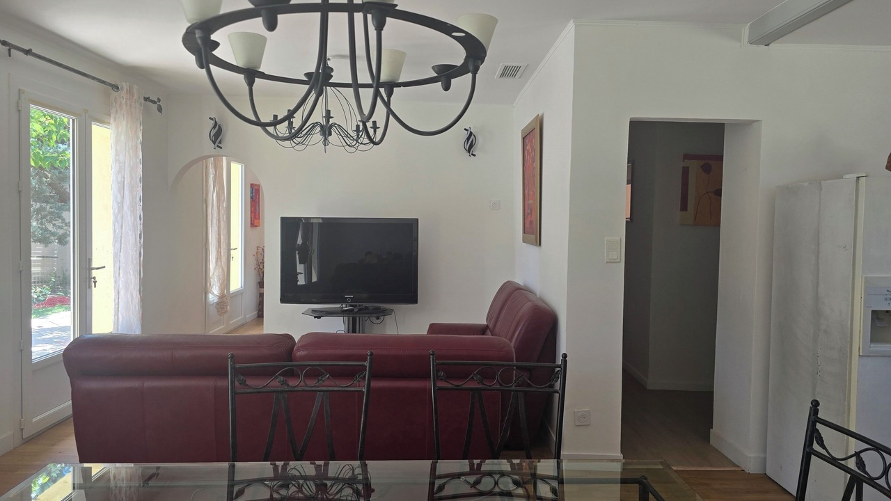 Photo of Livingroom in Bedarrides