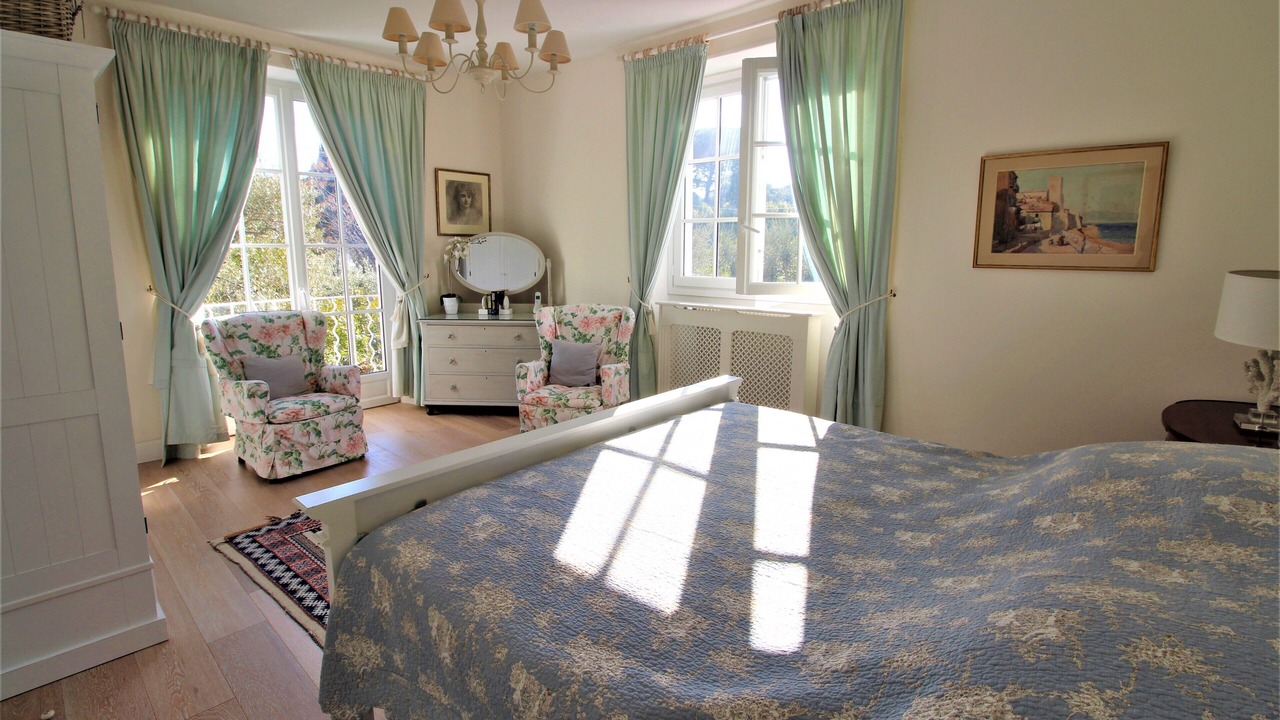 Photo of Bedroom in Cap-d'Antibes