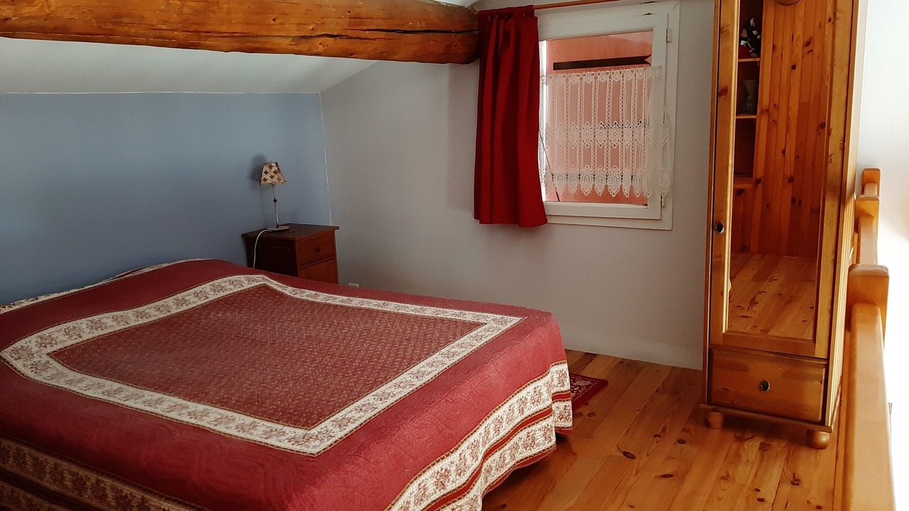Photo of Bedroom in L'Isle-sur-la-Sorgue