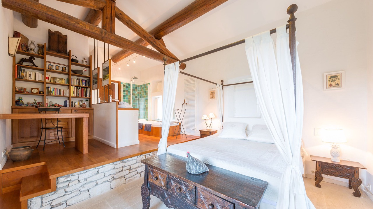 Photo of Bedroom in Bonnieux