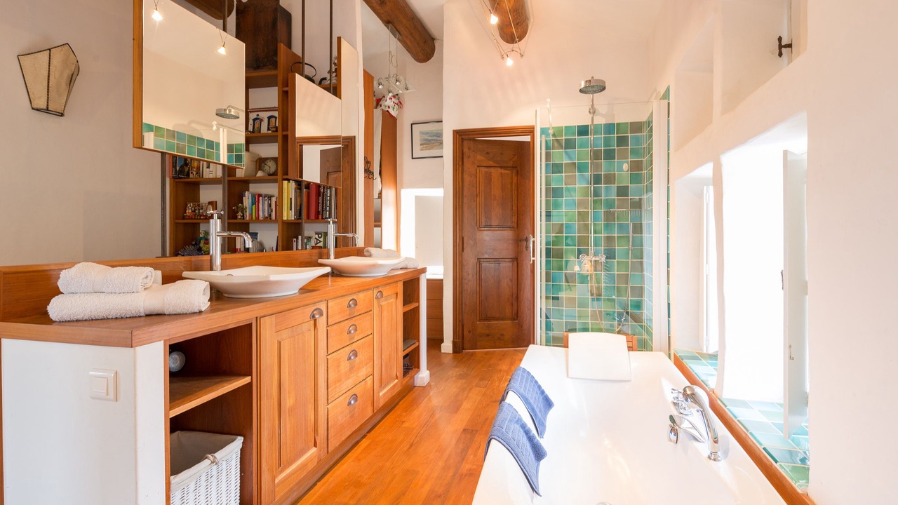 Photo of Bathroom in Bonnieux