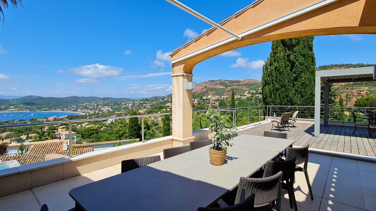 Photo of Outdoor in Antheor