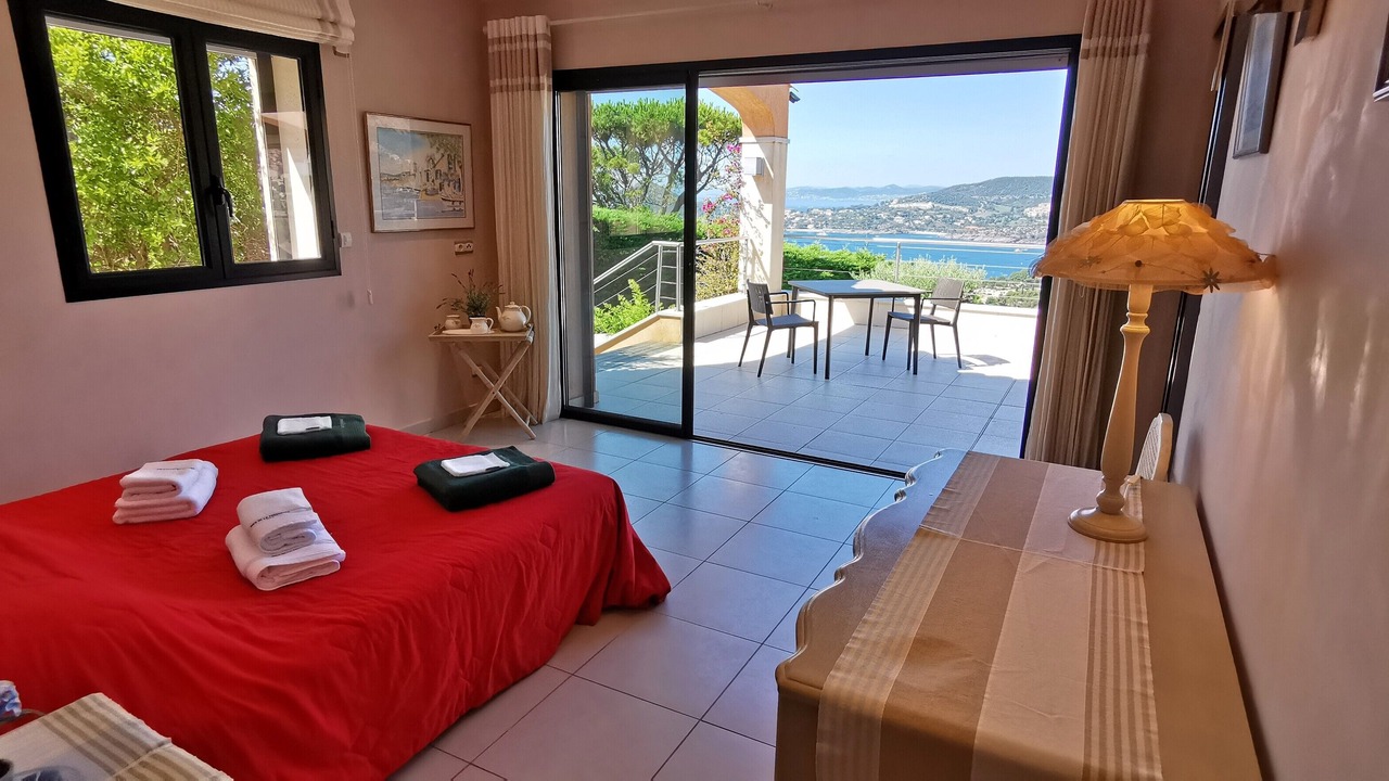 Photo of Bedroom in Antheor