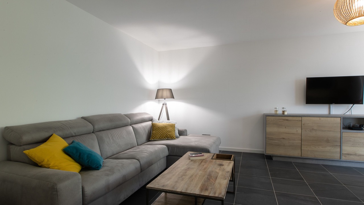 Photo of Livingroom in California - Pezou