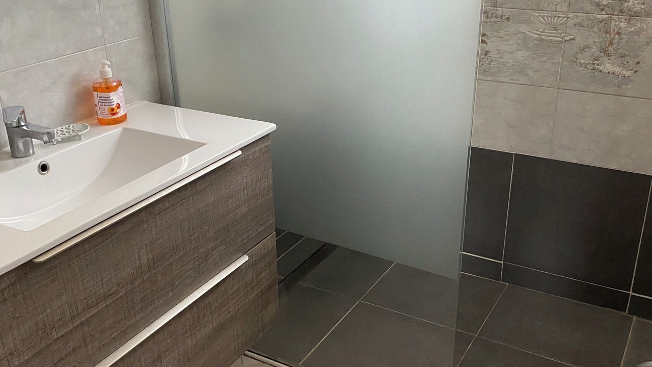 Photo of Bathroom in Chateaurenard