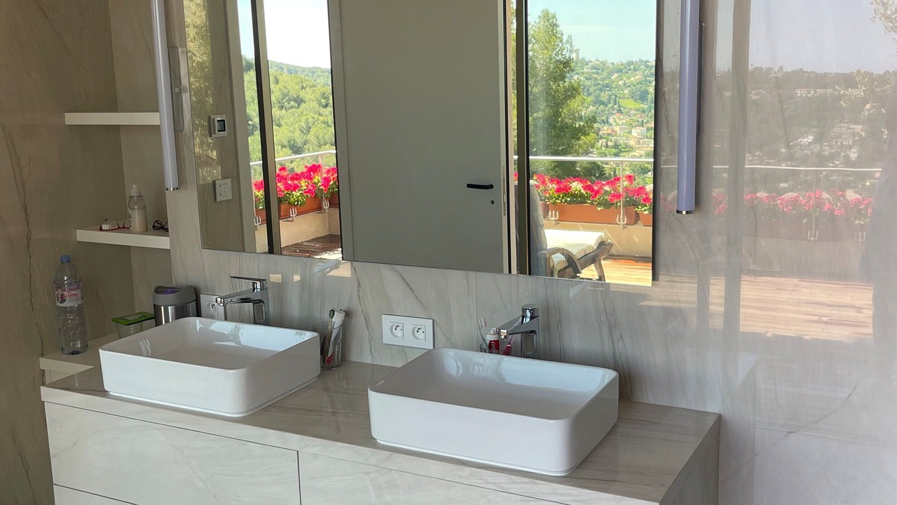 Photo of Bathroom in Le Cannet