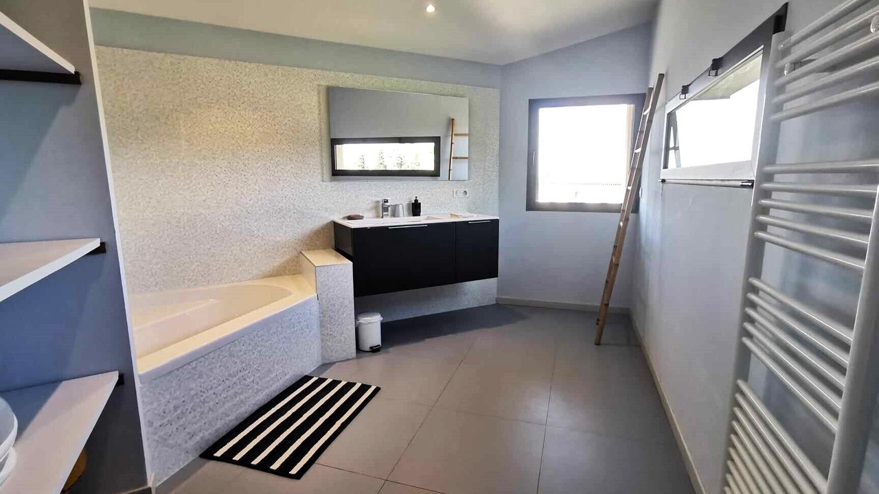 Photo of Bathroom in Alleins