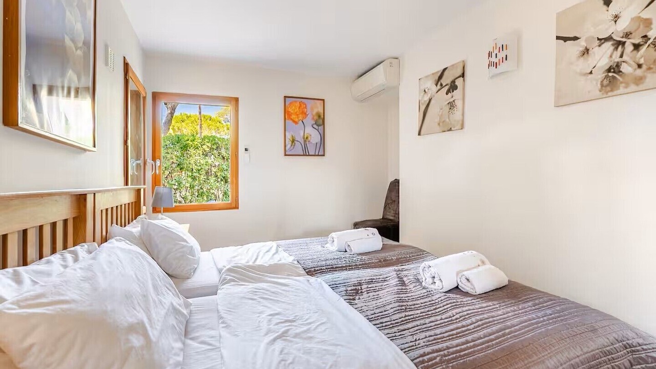 Photo of Bedroom in Cap-d'Antibes