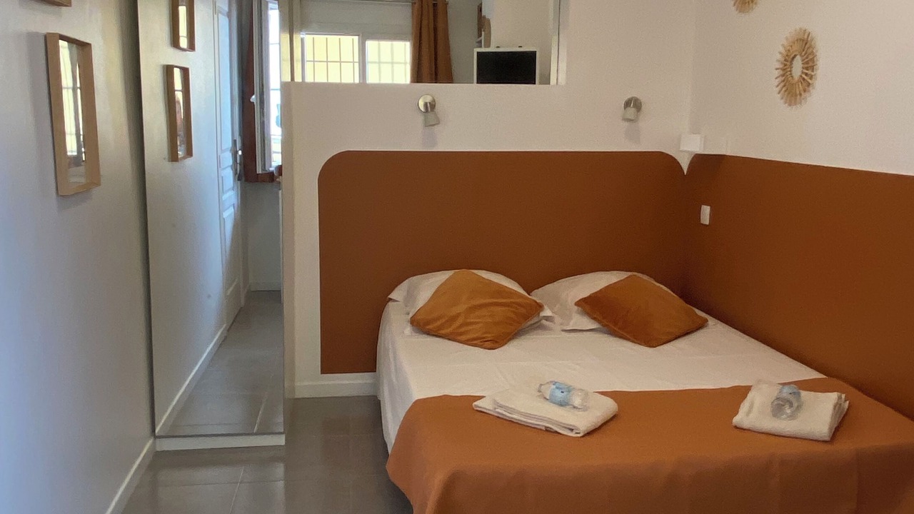 Photo of Bedroom in Juan-les-Pins
